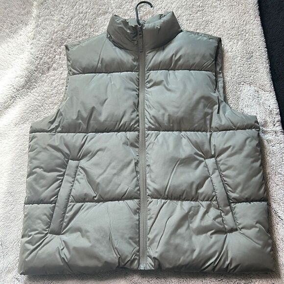 Green Puffer Vest  - Picture 1 of 6